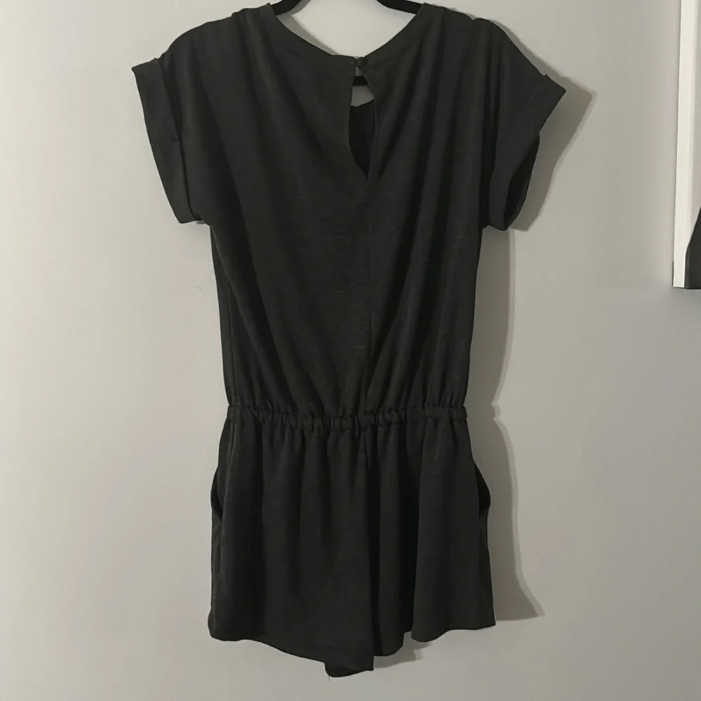 Romper - Picture 4 of 4